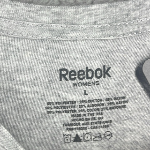 Tampa Bay Lightning NHL Reebok gray angled sleeves t-shirt women’s Large stretch - Picture 7 of 12